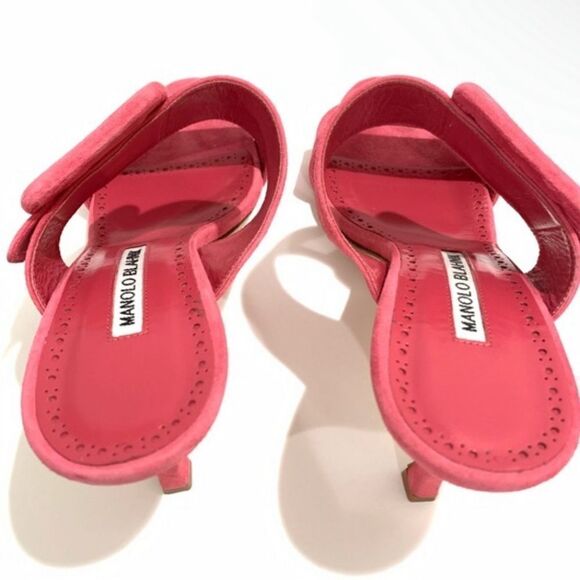 Manolo Blahnik Gable Suede Open Toe Buckle Mules in Dred Size 36 MSRP $845 - Picture 6 of 9